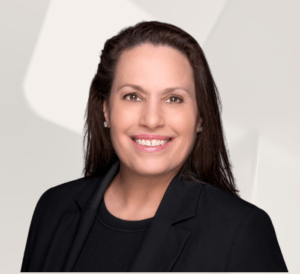 Tami Dias headshot